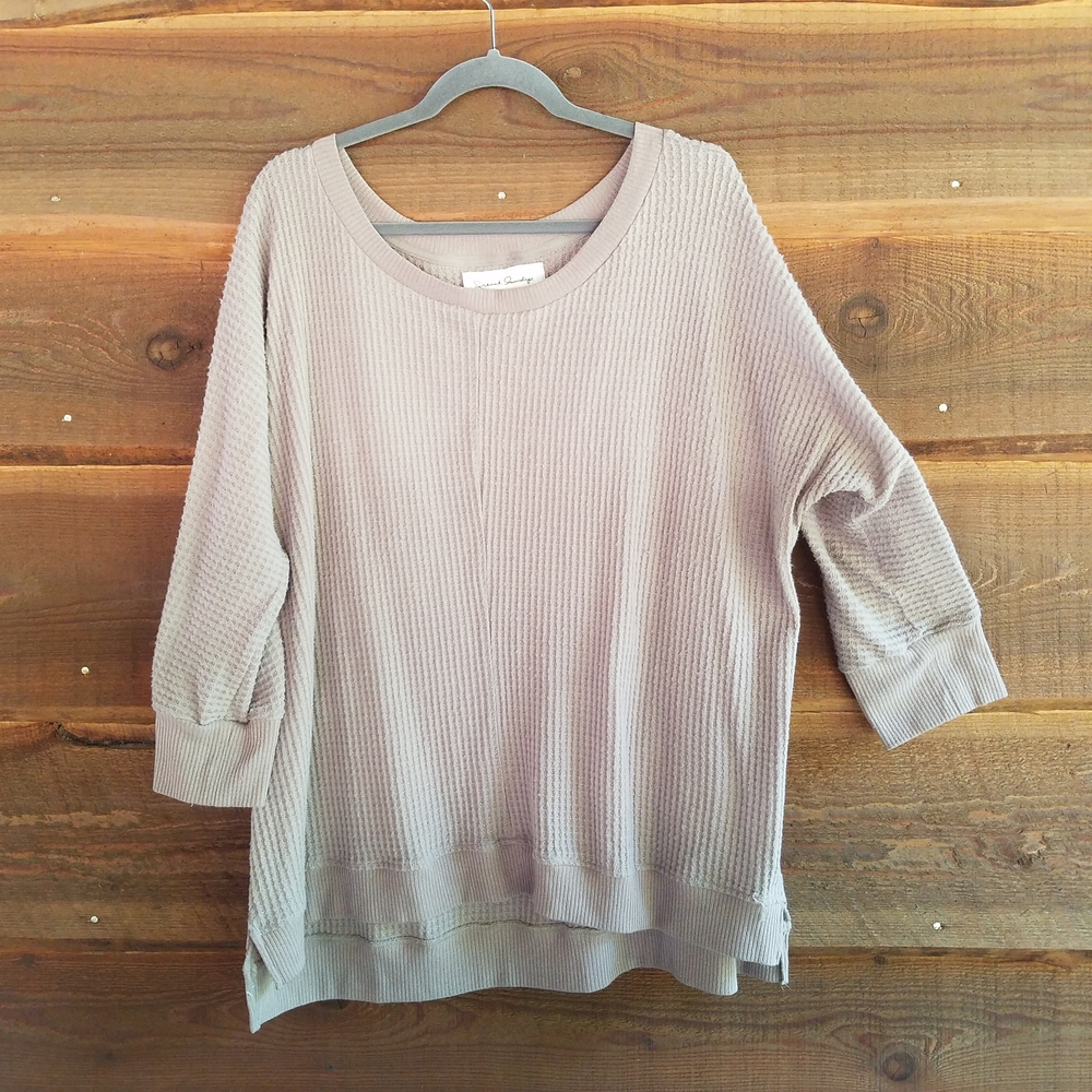 ESSENTIAL Lightweight Beach Sweater Coastal Beige Blouse Waffle Texture
